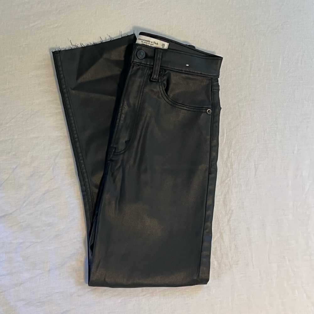 Abercrombie & Fitch High-Rise Black Coated Jeans